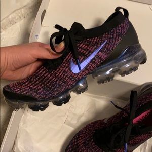 Nike Women Fly Knit Shoes